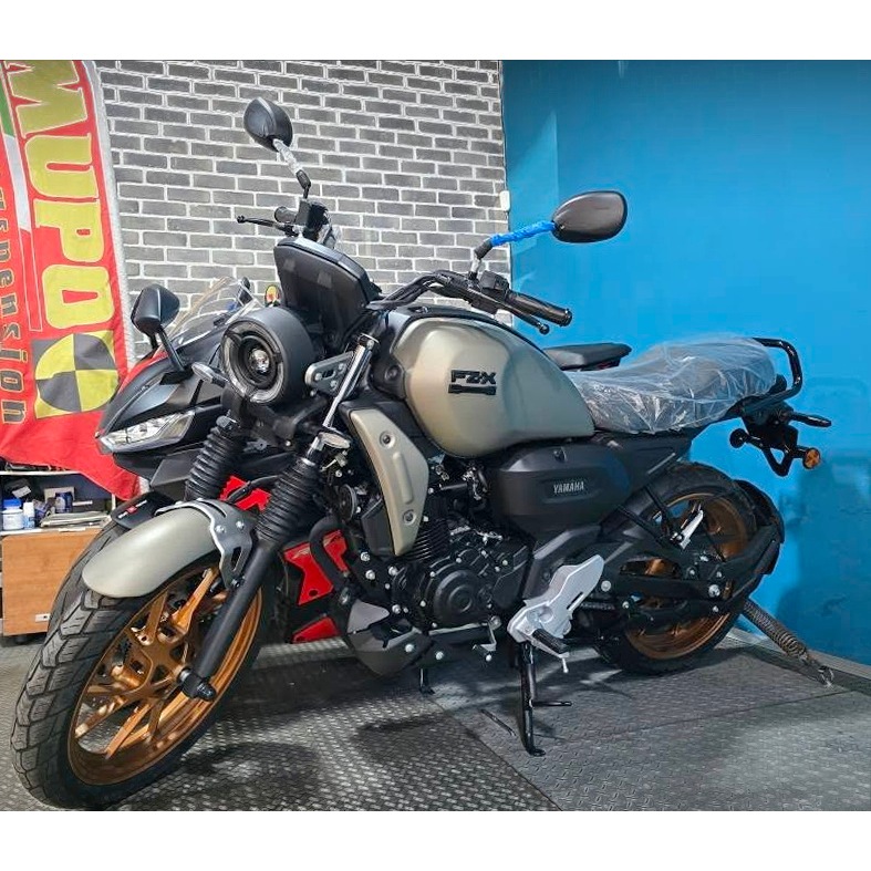 【勝大重機】2025 YAMAHA FZX 150 ABS 全新車售價$11.5萬 白牌輕檔車 FZX150 奶茶棕色