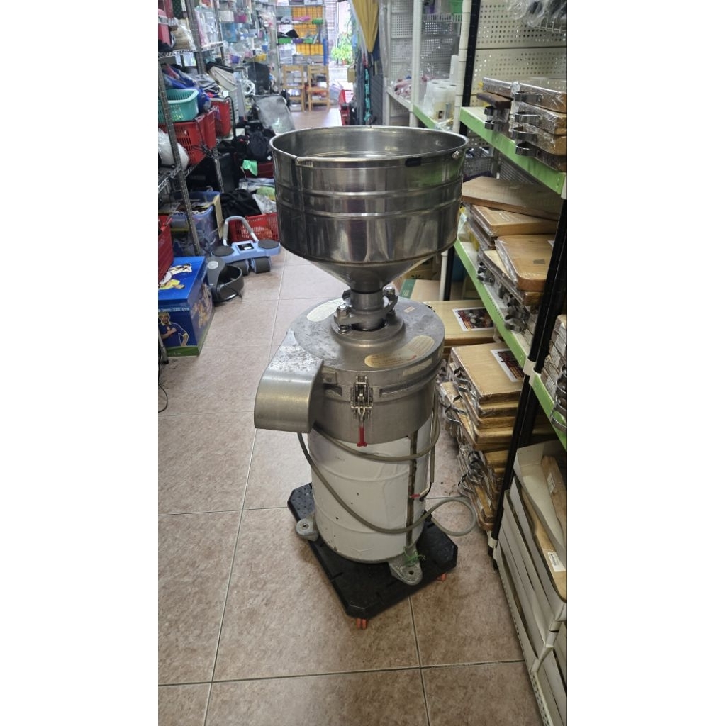 明興牌 MH-320高速磨豆分渣機(磨豆機)二手良品，整體狀況還不錯，狀況如圖已更新上下磨石