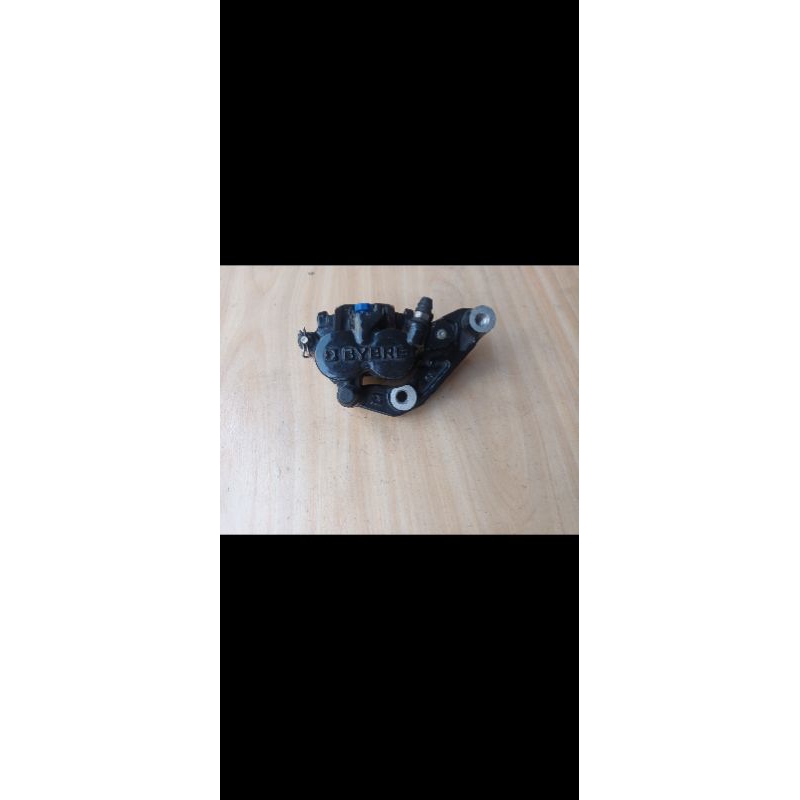 YAMAHA mt15原廠前卡鉗