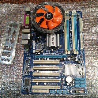 二手技嘉GA-P45T-ES3G主機板775腳位,DDR3記憶體