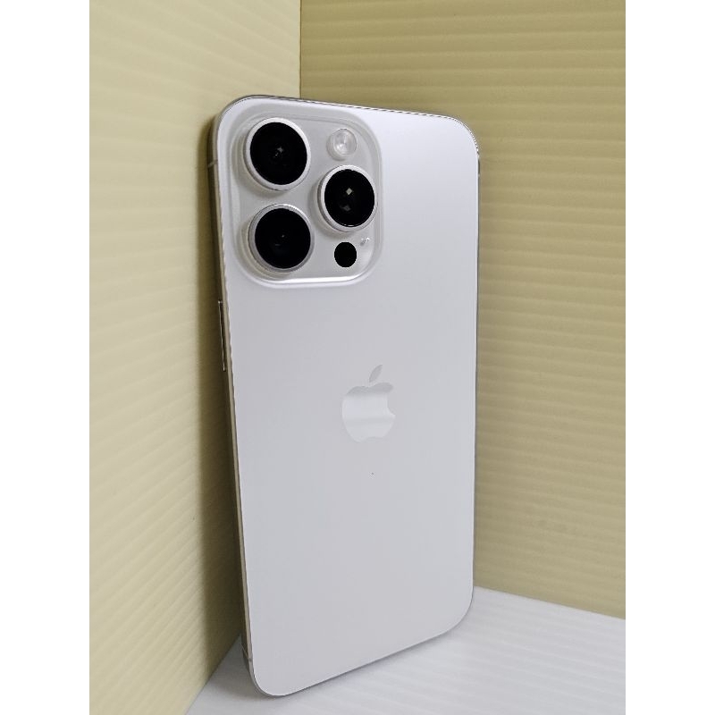 【15 Pro Max 二手】iPhone 15Pro Max 256GB 白色鈦金屬二手單機【可辦理免卡分期過件率高】