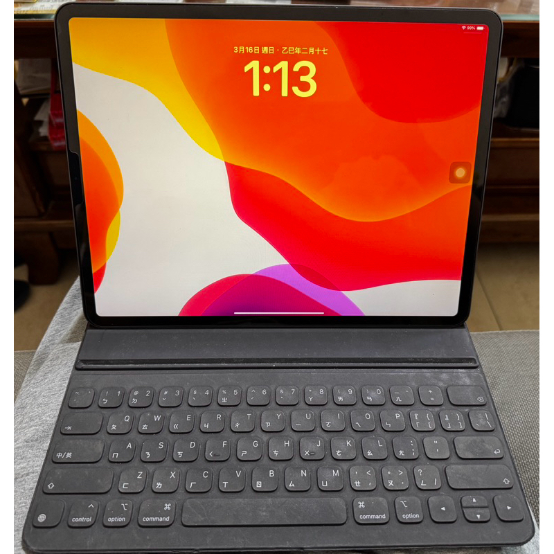iPad Pro 12.9吋第三代 a1876 64GB 含原廠中文注音鍵盤