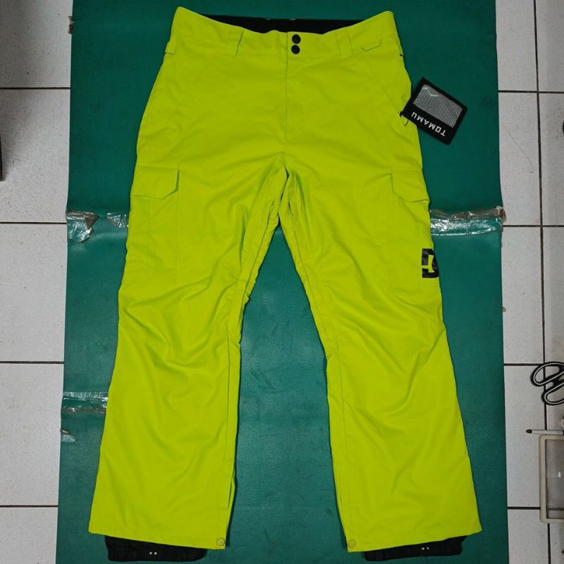 美國 DC 瑩光綠 大尺吋 腿內側拉鏈 類gore tex 防水透氣 保暖 雪褲 登山褲 39吋腰