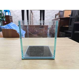 (不寄送)香榭二手傢俱*13x12x12公分 正方型 玻璃魚缸-鬥魚缸-孔雀缸-生態缸-桌上缸-展示缸-水草缸-水族箱