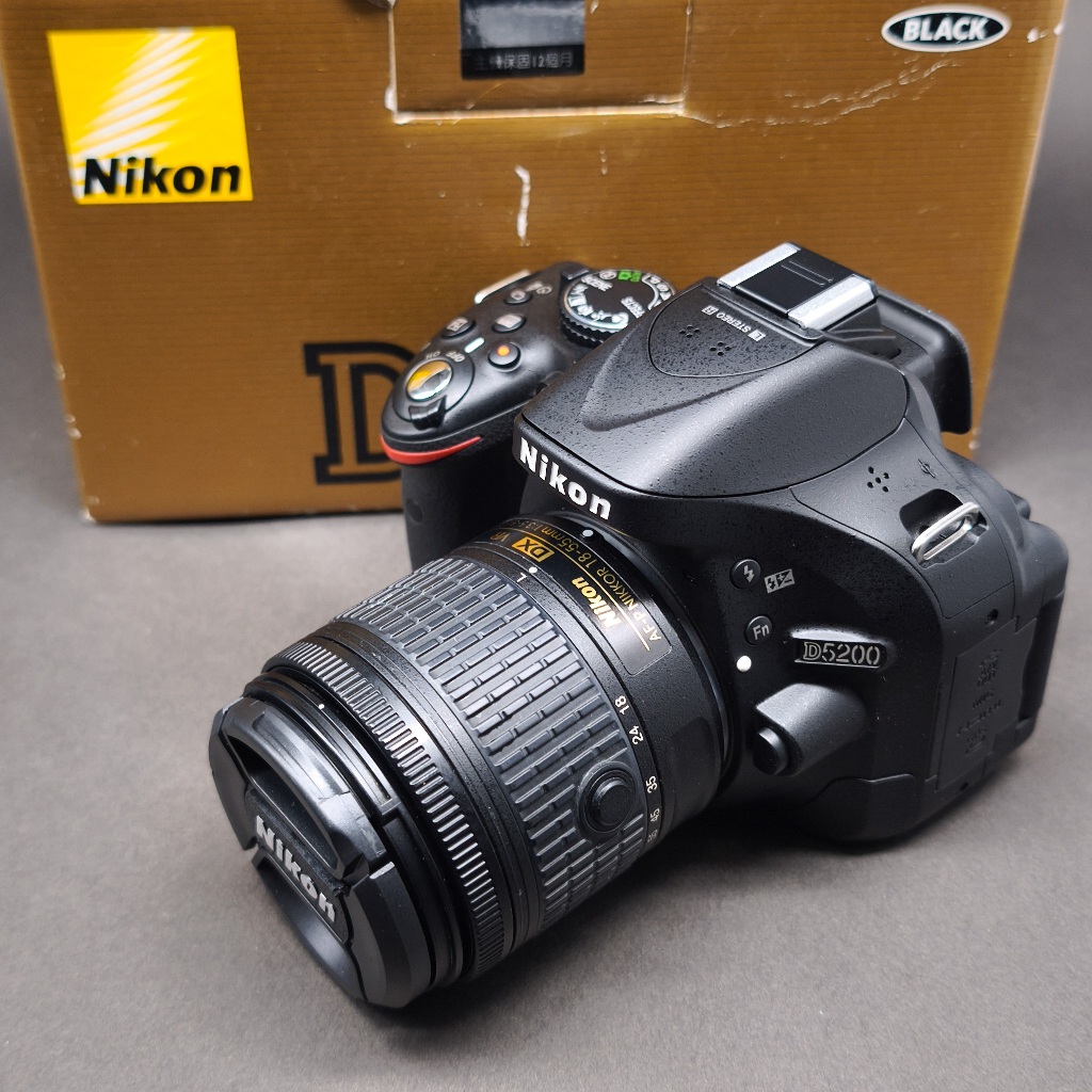 快門數5xx 機身含鏡頭 Nikon D5200 18-55mm 單眼 相機  650D 700D D7100 D90