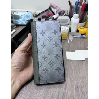 正港臺灣店牛皮錢夾錢包配有隔層和卡位 可收納卡片 尺寸20*10*2CM