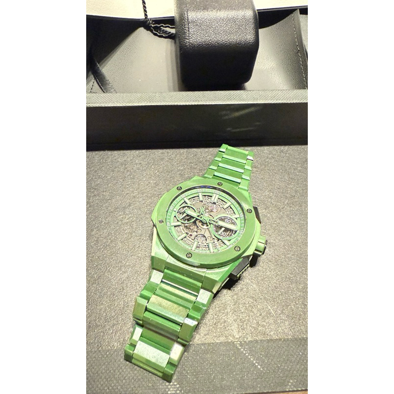 HUBLOT | Big Bang Integrated彩色陶瓷鍊帶計時碼錶 叢林綠 限量款