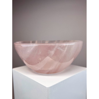 【明明天然水晶】 純天然馬達加斯加粉水晶碗117.2mm少女粉 純手工水晶碗 夜燈水晶擺件 可搭配碎石擺設手串消磁