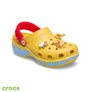 Crocs卡駱馳 (女鞋) 維尼小熊聯名系列 經典雲朵克駱格-211092-90H 洞洞鞋