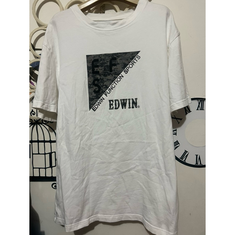 Edwin E F ST,SizeL,肩51，長74,胸57公分