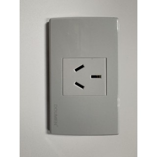 臺灣現貨 大陸規格 國際電工 118型 16A 插座含面板 臺灣面板可用 冷氣 吃重電 用16A ，一般買10A就可以