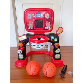 Vtech 偉易達 多功能互動感應運動球場 足球 籃球 聲光玩具 12M+ (九成新，功能正常，附球及打氣筒)