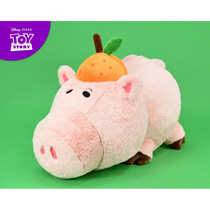 （現貨）特價！20"站姿火腿豬-毛茸茸款 站姿火腿豬毛茸茸款玩偶 大型玩偶 火腿豬玩偶 火腿豬 玩具總動員 迪士尼 玩偶