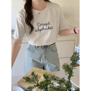 Hey, look here 簡單好搭 立體草寫英文字上衣 白/灰/奶茶/黑 短袖上衣 短踢