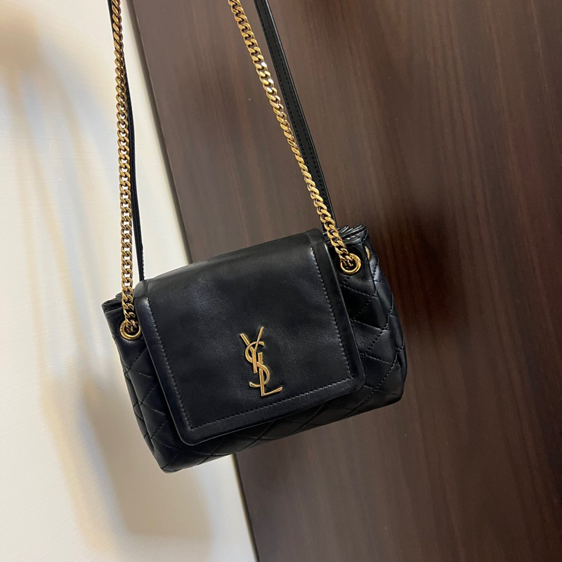 📢二手近新 隱藏版的清新小可愛❤️YSL Nolita 迷你鏈條豆腐包 正品