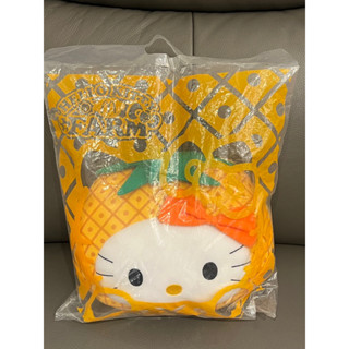 ［現貨］麥當勞 Hello Kitty 仲夏農場 抱枕-鳳梨款🍍