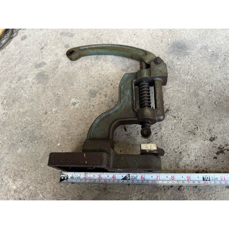 二手 重量約5.7kg 手壓機 手動打扣機 手壓台 鉚釘 雞眼