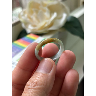 內徑20.5，國際戒圍19，H751，玉到愛，招財黃翡加白翡翠戒指（戒圈），附陸證，無紋黃翡稍乾一些，保證緬甸玉A貨翡翠