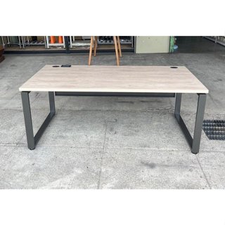 永達二手傢俱生活館／大型辦公桌／主管辦公桌／主管桌／書桌／長桌／寫字桌／電腦桌／OA桌／工作桌／業務桌／辦公桌／接待櫃臺