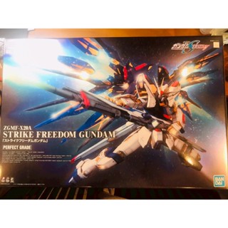 =宅家王=【通販品】藍標版 PG #014 攻擊自由鋼彈 ZGMF-X20A 1比60 鋼彈SEED BANDAI 模型