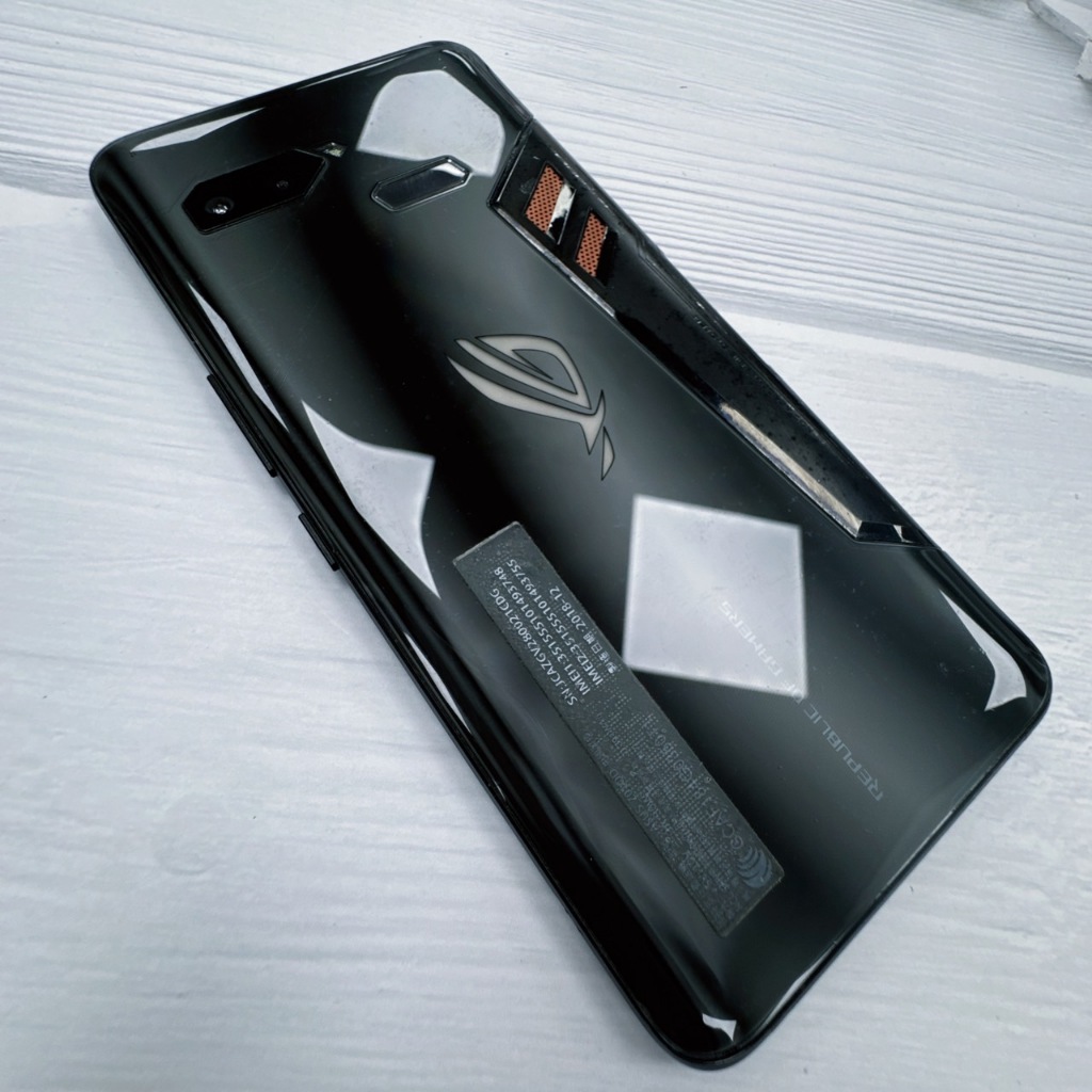 【電競手機】 ASUS ROG Phone (8G+128GB)  #6939 單機#二手#烙印
