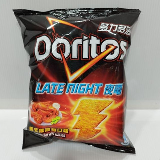 【春天五金百貨】多力多滋 美式辣雞翅口味玉米片 48g 閃電形狀餅乾 太空包 嘴 點心 餅乾 膨風包 零食 休閒
