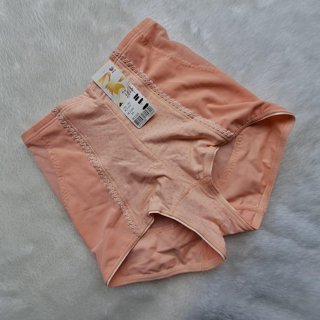＊JOLINNA~SHOP＊091024E0華歌爾~俏迷系列~橘色精緻三角束褲~M號~直購490元~