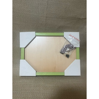 * 謝啦二手書 * 綠色木框 相框 拼圖框 10吋 含掛繩 內框18x25.5 外框20.5x28公分 全新