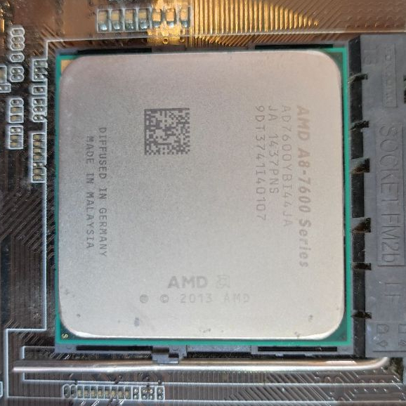 AMD A8 7600 cpu apu 4核 附故障主機板跟記憶體8G