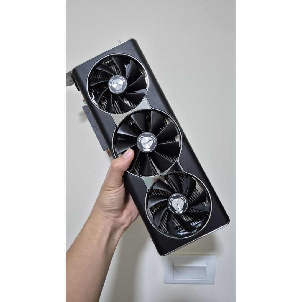 XFX RADEON RX5700XT THICC III ULTRA 8GB BOOST 海外版 二手顯卡