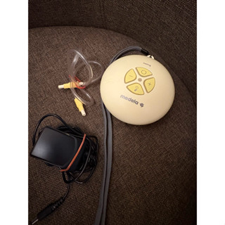 Medela 美樂SWING 電動單邊吸乳器擠乳器 漢堡機（不含配件）