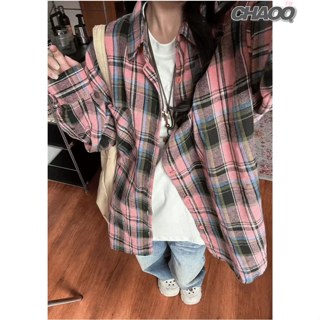 鬼馬靈動感~ 襯衫 女生襯衫 格子外套 小眾設計感 粉格子襯衫 韓系穿搭 長版罩衫 防曬外套 衣服女韓版 日單疊穿 夏天