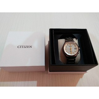 CITIZEN CB1120-50C 星辰 Eco-Drive 藍寶石鏡面鈦金屬電波錶