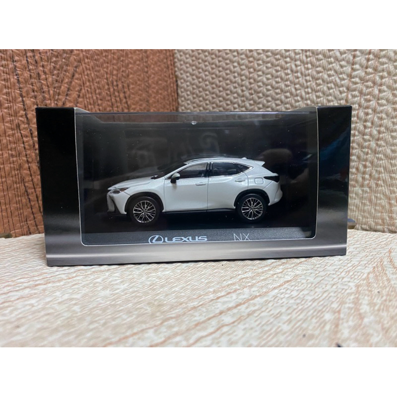 Lexus NX 450h 1/43 日規原廠模型車