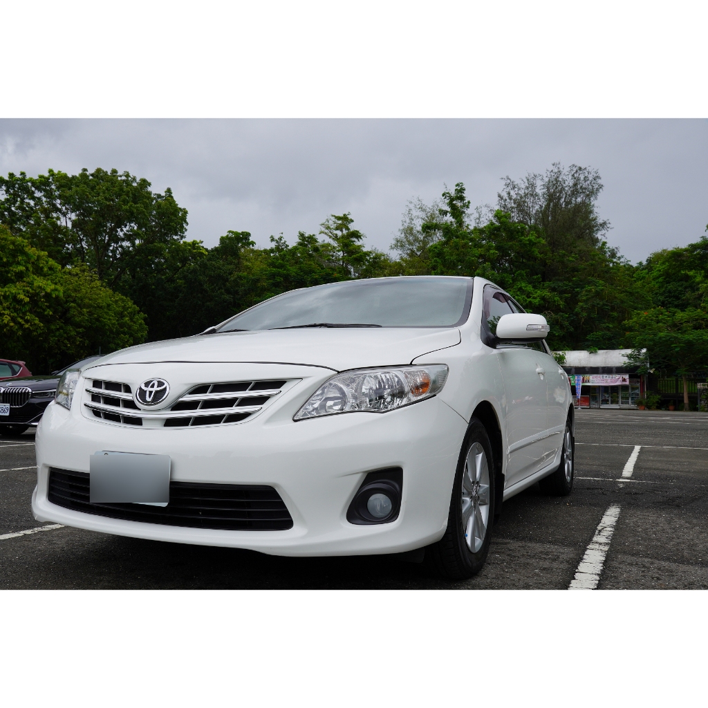 自售 二手 很新 (極低里程) TOYOTA Corolla Altis 1.8 E 經典版 2011 高雄 中古車