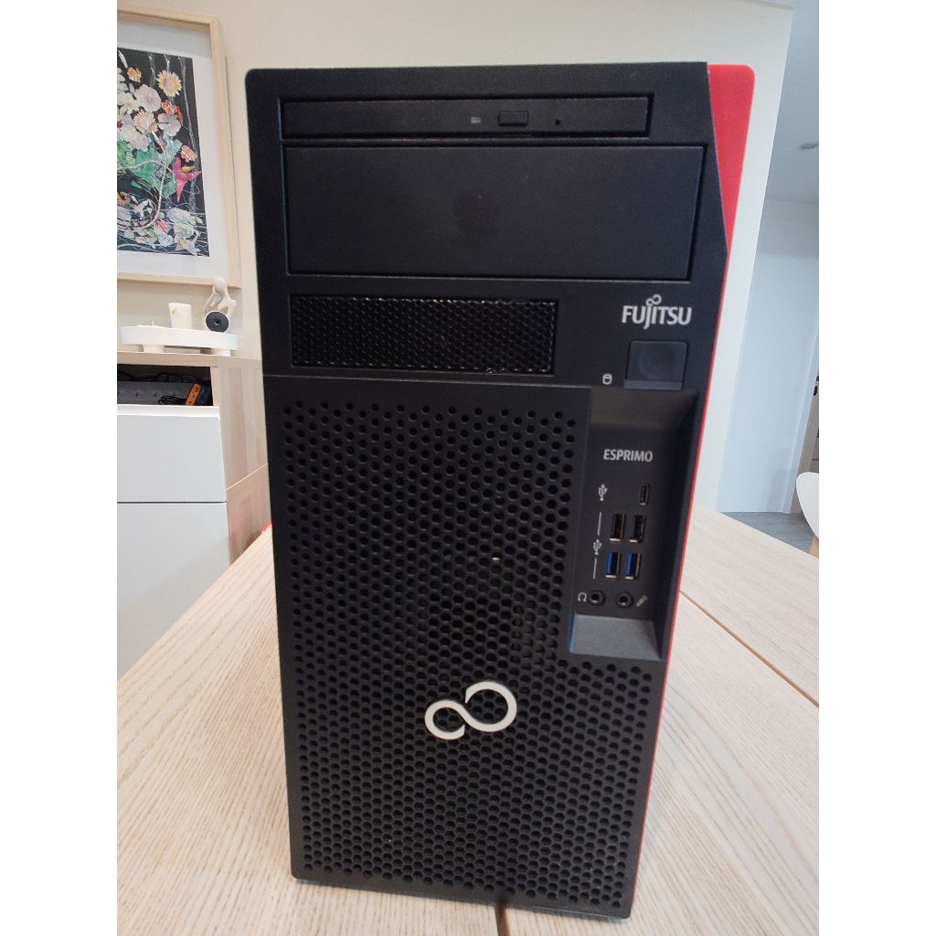 （中古良品）FUJITSU ESPRIMO P757 桌上型商用電腦（德國製造）