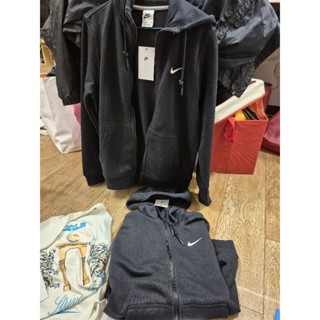 YUMO家 NIKE刺繡全新 公司貨真品 只有S 內裡棉 光滑面 長袖連帽外套上衣