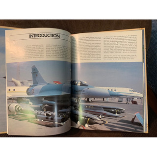 軍事類書籍-FIGHTER AIRCRAFT戰鬥機