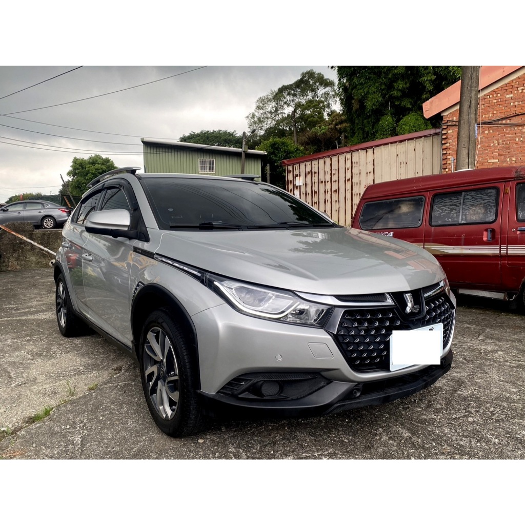 中古車LUXGEN U5 1.6L 中古車 二手車 認證車