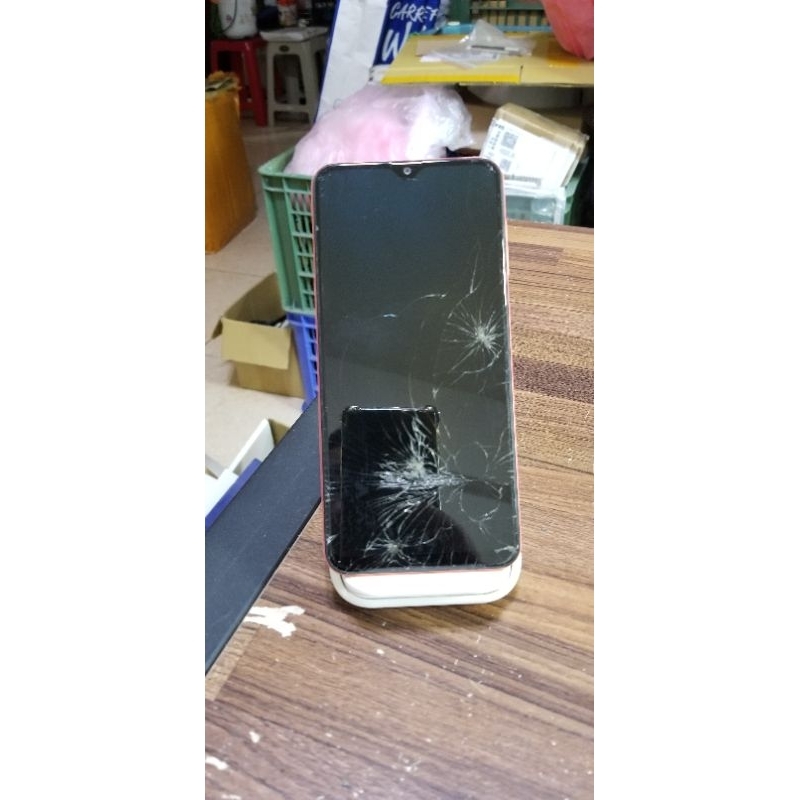 SAMSUNG Galaxy A20 A205GN /32G（4G雙卡 1300萬畫素 6.4吋 )故障零件機
