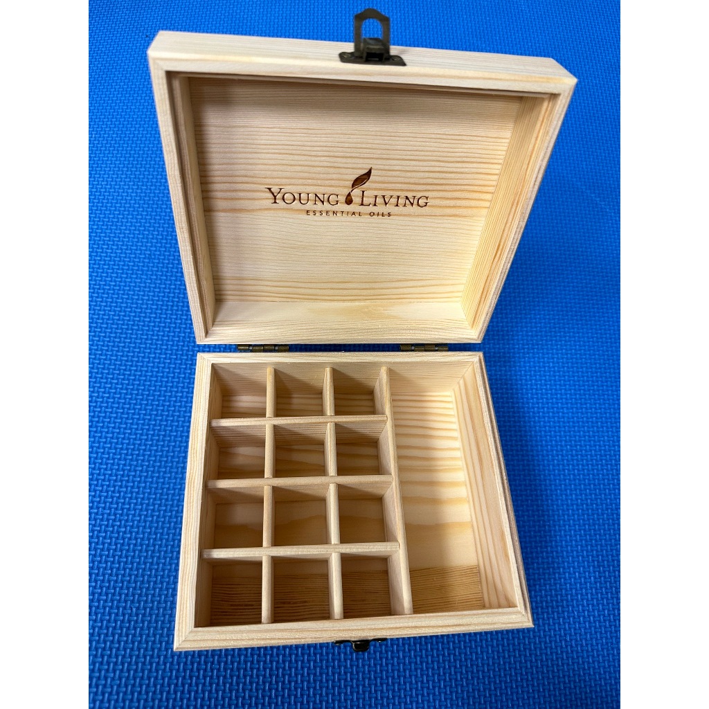 YOUNG LIVING 手工木製箱 精油收納盒 精油盒 12+1格 全新 香氛生活
