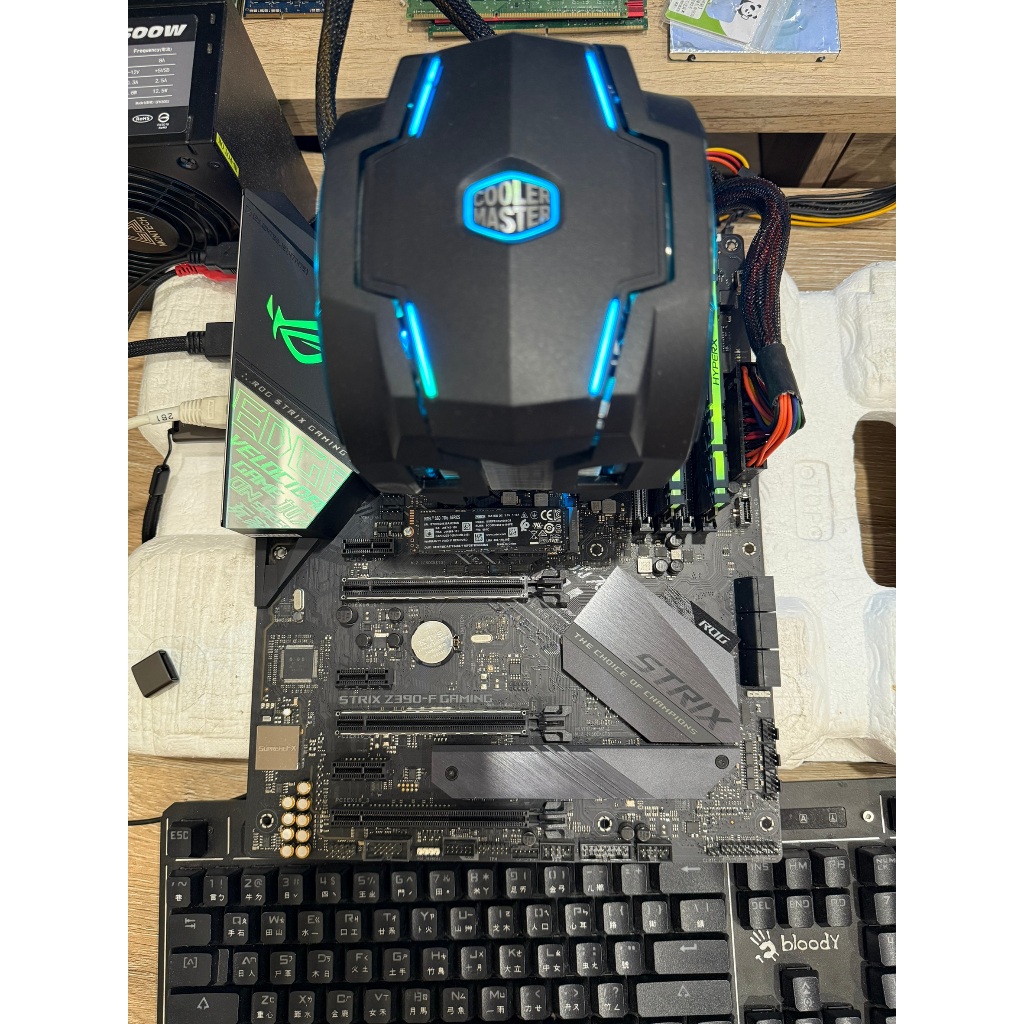 二手  I7-8700K /ROG Z390-F/RGB DDR4 3200 16G/塔扇