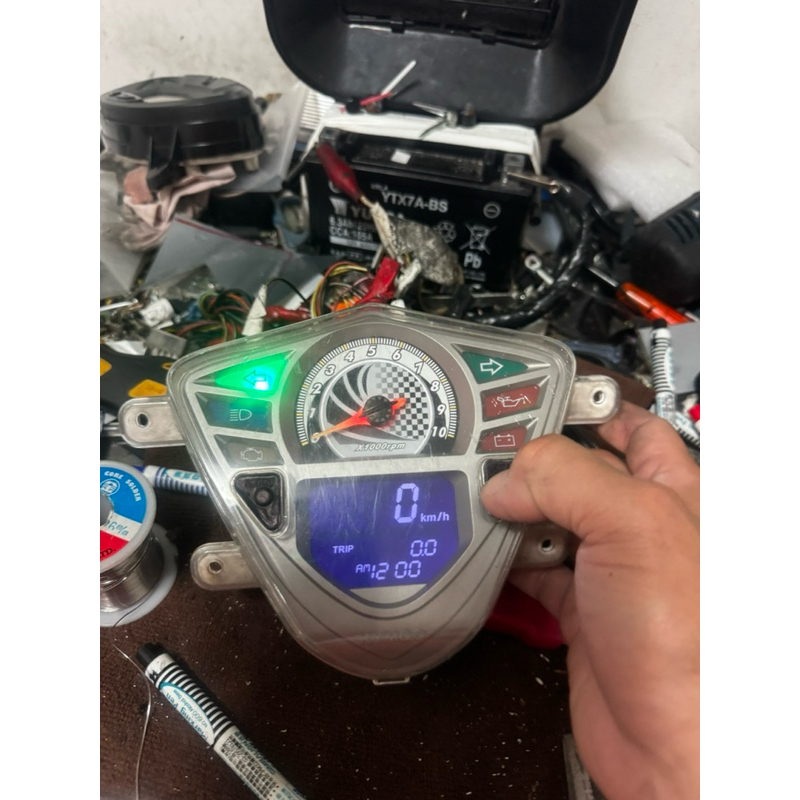 桃園中古機車儀錶，整理新液晶D102型號，（雙碟版）超G5 150 12寸胎，（電子里程路碼式）噴射版專用，液晶儀錶