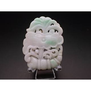 ｛珍璽翡翠｝#天然A貨翡翠 #翡翠 #天然翡翠 #天然翡翠墜飾天然A貨翡翠白底青鏤空雕玉珮墜飾(長48寬35厚8mm