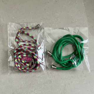 全新🌈斜背手機掛繩 背帶 手機周邊配件 手機吊繩 掛脖背帶繩 掛繩 識別證掛繩 背繩 可調節 附手機夾片 手機墊片