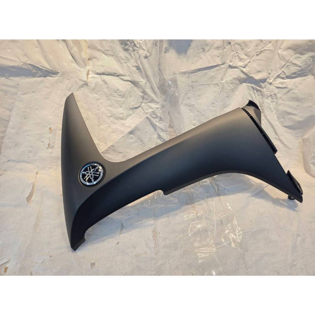 B7M-2835U-00-P0 YAMAHA T-MAX TMAX 左前下蓋 二手零件 有傷
