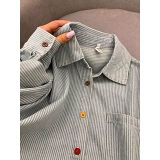 韓系藍色條紋襯衫 襯衫 防曬襯衫 條紋襯衫 撞色襯衫 翻領上衣 韓系襯衫 港風復古 寬鬆襯衫 設計感 長袖襯衫 外套夏天