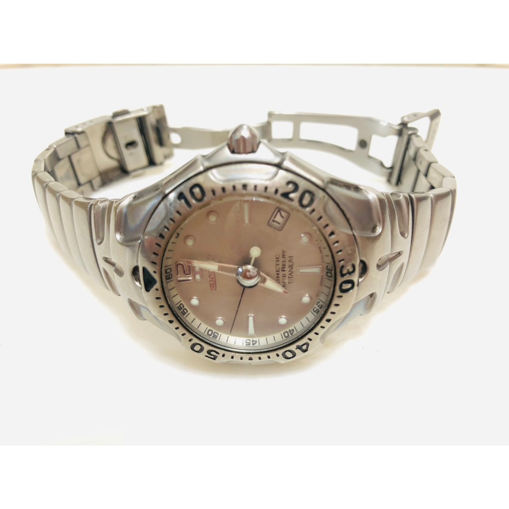 SEIKO精工5J22-0B89鈦金屬光動能機械錶/KINETIC TITANIUM潛水錶(二手商品 請詳閱商品說明)