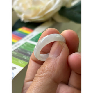 內徑19，國際戒圍16，H659，玉到愛，瑪瑙底冰白翡翠戒指（戒圈），附陸證，完美無紋，保證緬甸玉A貨翡翠