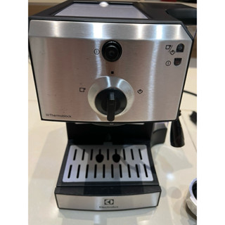 伊萊克斯 15 Bar半自動義式咖啡機 E9EC1-100S